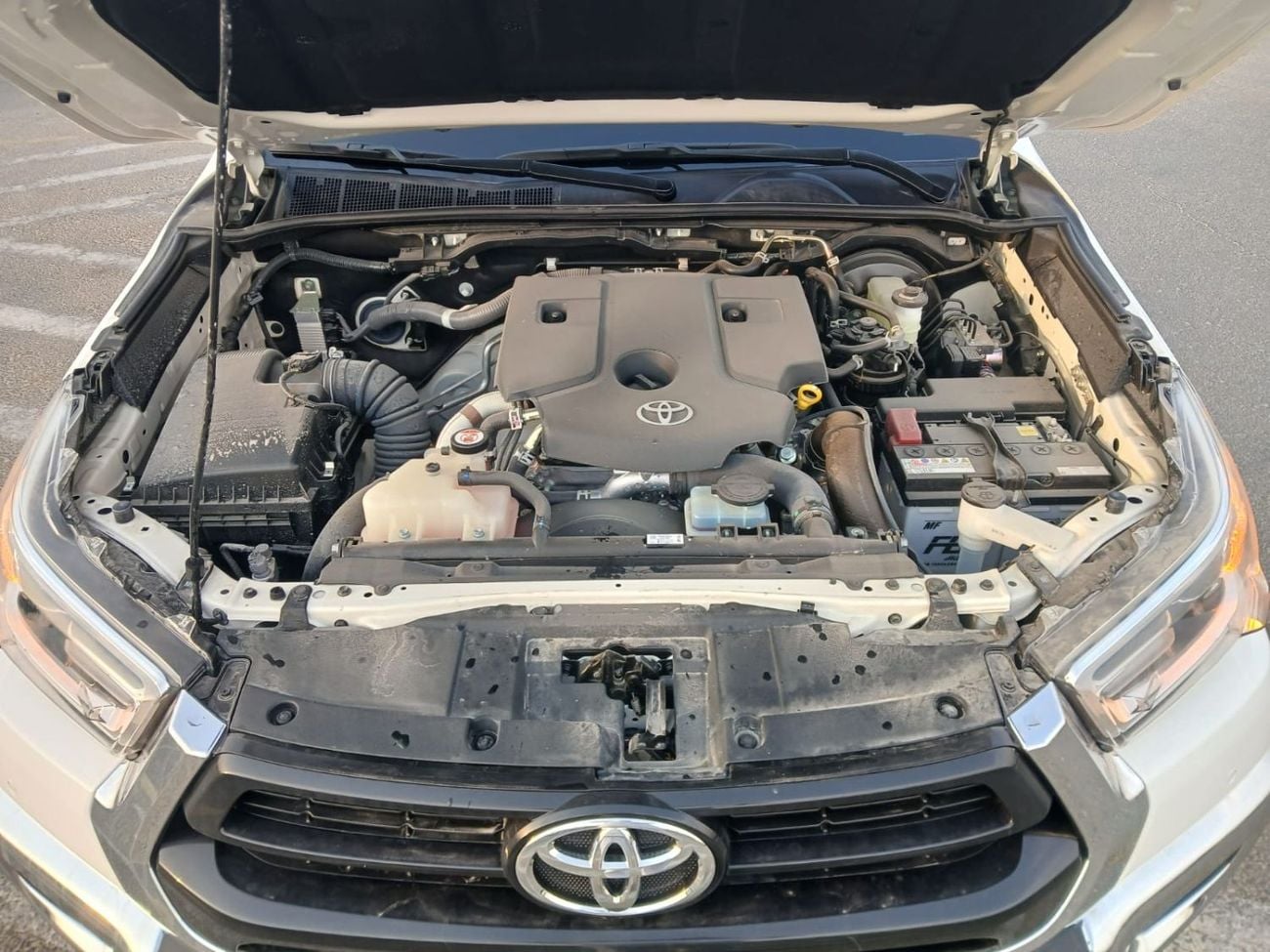 تويوتا هيلوكس SR5 (NON GCC) 2.4 Turbo Diesel -Bahrain Specifications 0KM Export Only