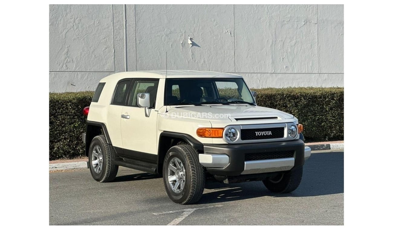Toyota FJ Cruiser GXR GCC SPEC UNDER WARRANTY