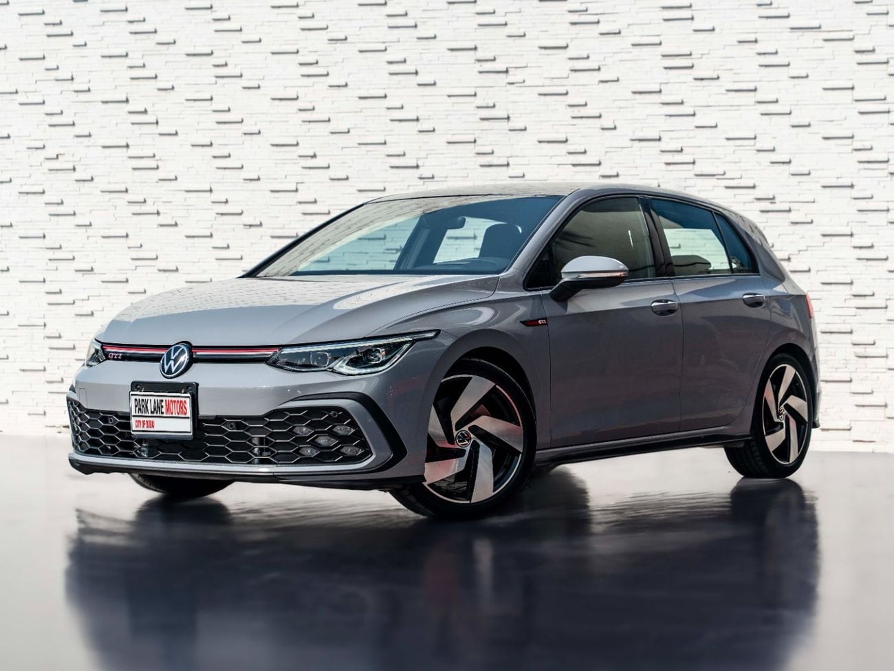 Volkswagen Golf GTI Sport 2.0T