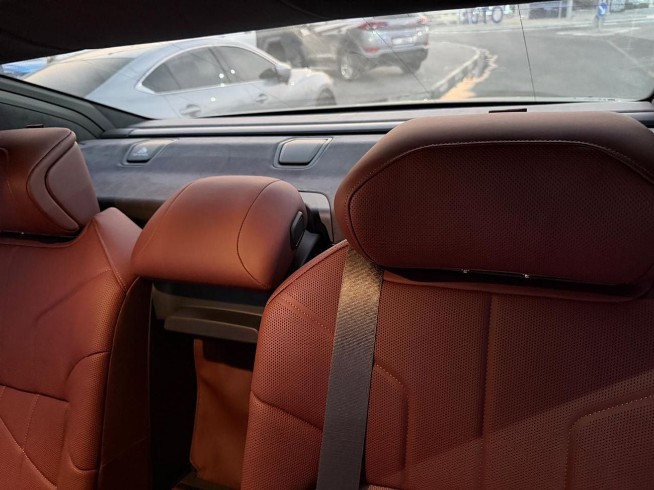 BMW 760i XDRIVE MASTERCLASS M SPORT PACKAGE XDRIVE AUTOMATIC TRANSMISSION ( FOR RE EXPORT OUTSIDE GCC COUNTRI