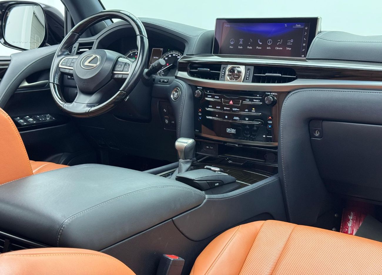 Lexus LX 570 Platinum 5.7L 2020 Lexus LX 570 Platinum, 2025 Lexus Warranty, Lexus Service History, Excellent Cond