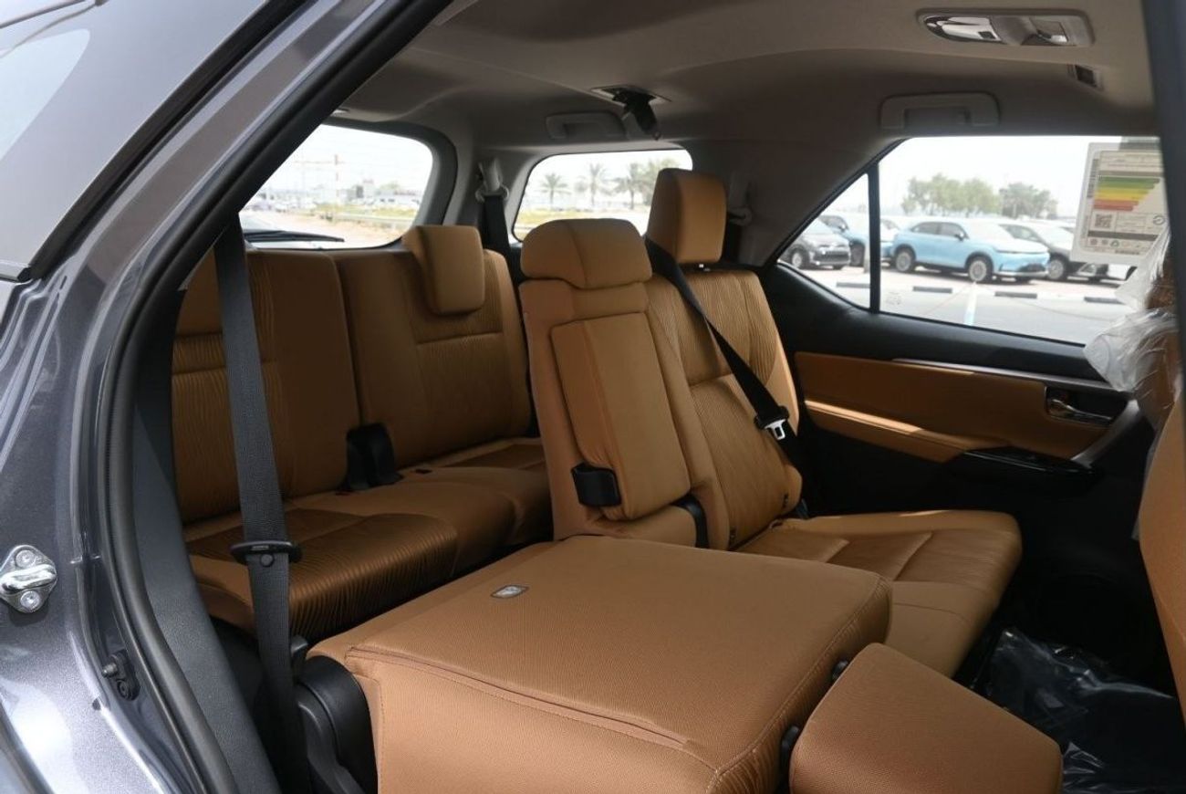 تويوتا فورتونر FORTUNER DIESEL 2.4L 2023 4WD FULL OPTION