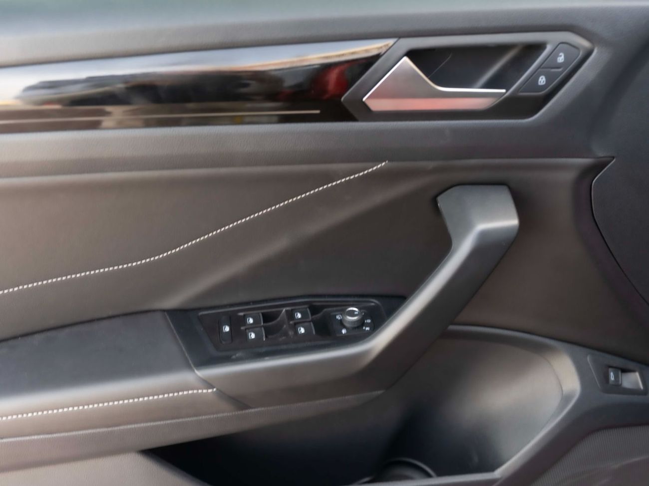 Volkswagen T ROC R-line 1.4L