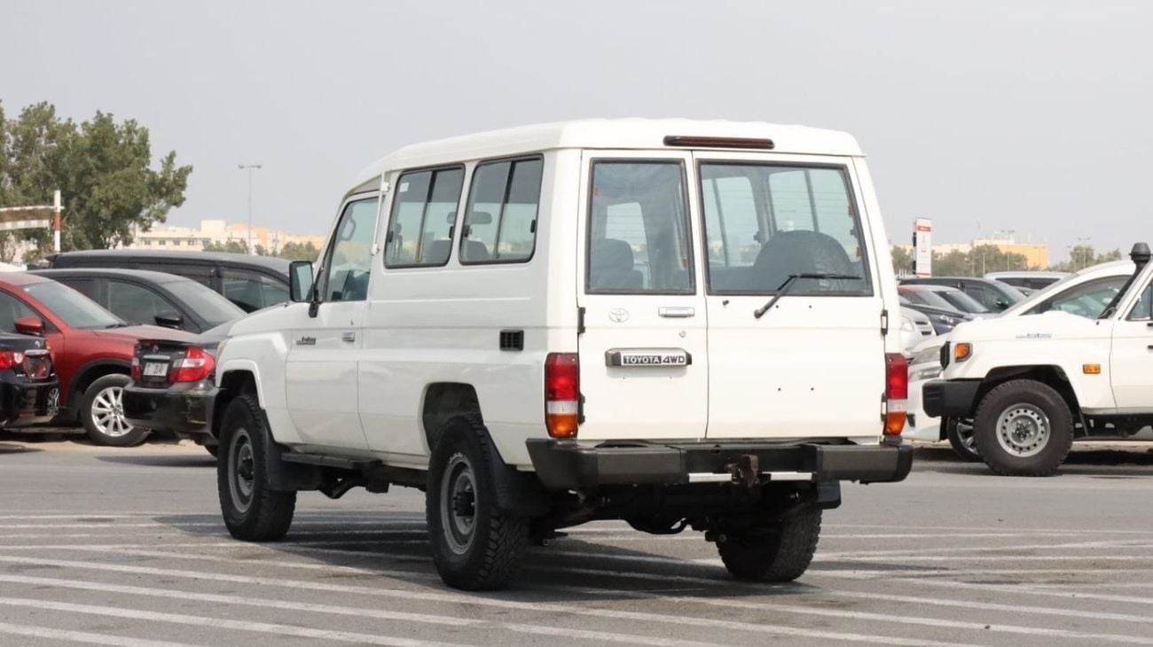 تويوتا لاند كروزر 70 HARD TOP