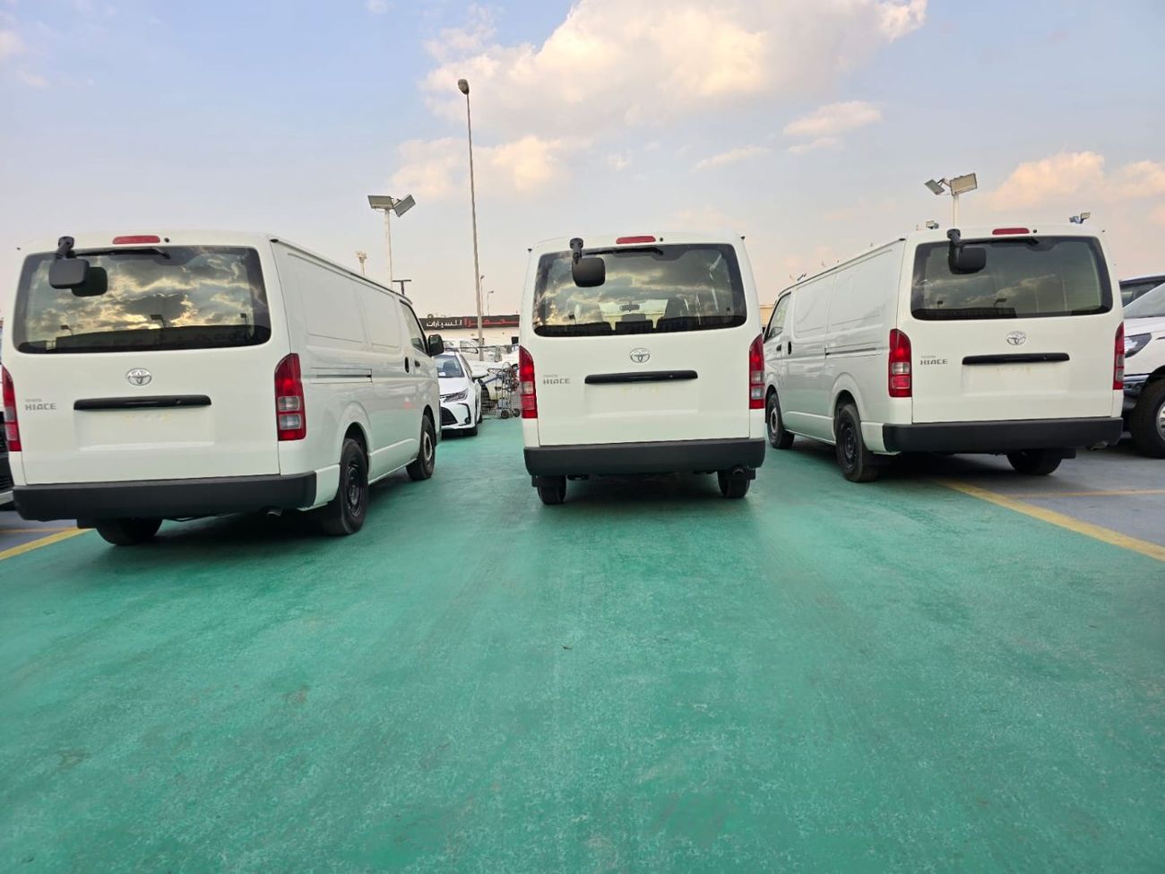 تويوتا هاياس Van 2.8L (174 HP) M/T