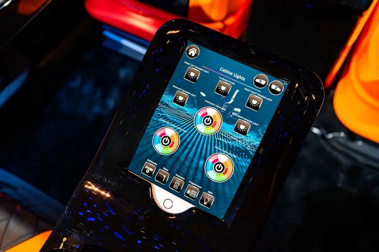 مرسيدس بنز V 250 Std 2.1L