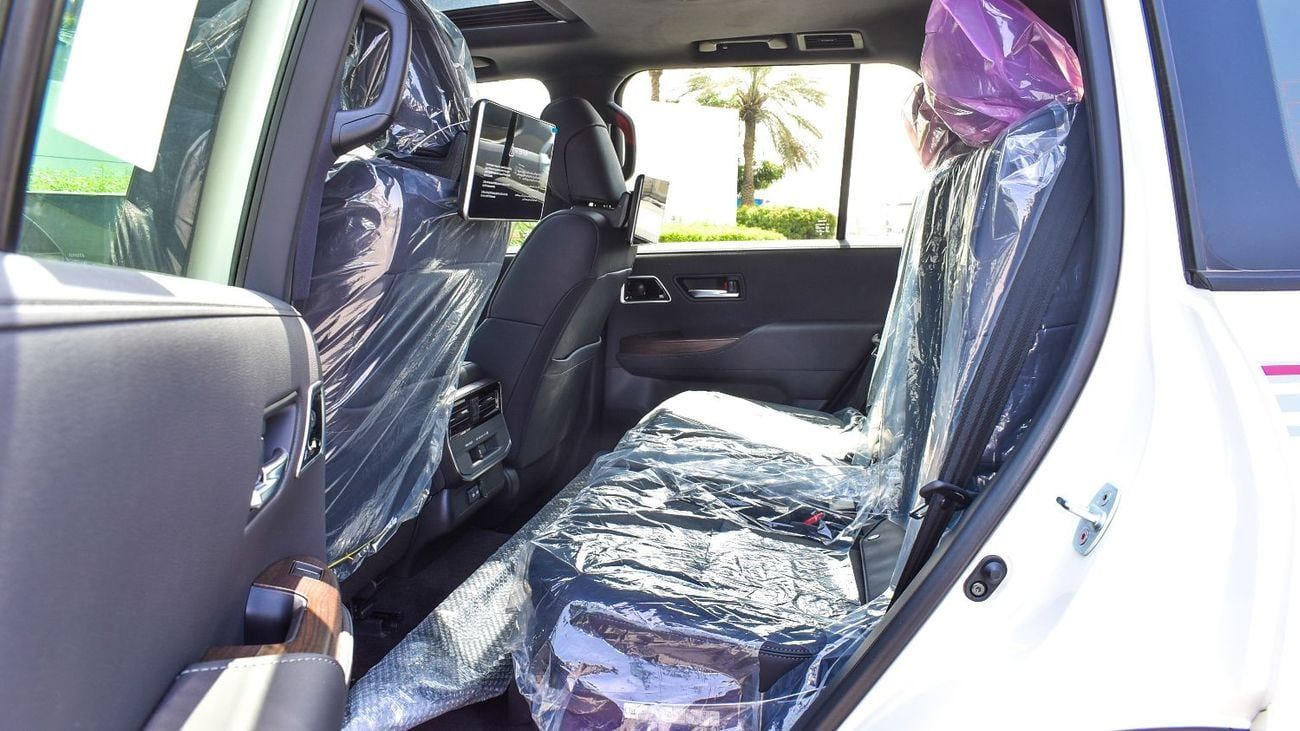 تويوتا لاند كروزر GXR Diesel ECTAGR023 - 2026 Toyota LC300 High - 3.3L Diesel Auto - White with Black Interior