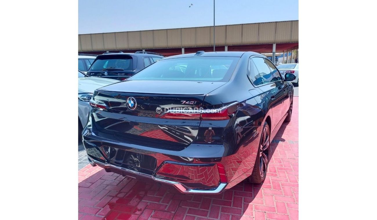 بي أم دبليو 740Li i M Sport 5 Years Warranty & Service 2023 GCC