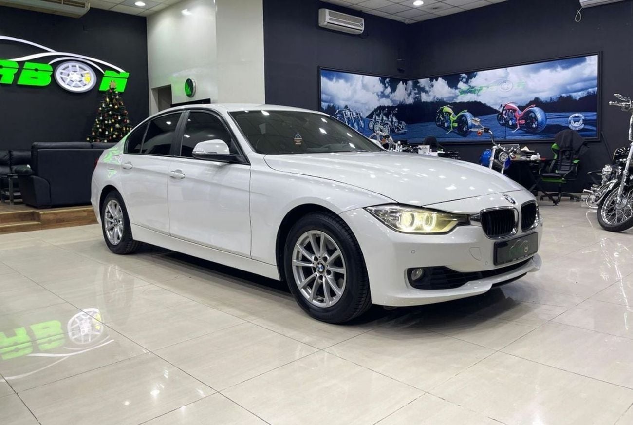 بي أم دبليو 320 FULL OPTIONS Exclusive 2.0L BMW 3 Series 320 2014