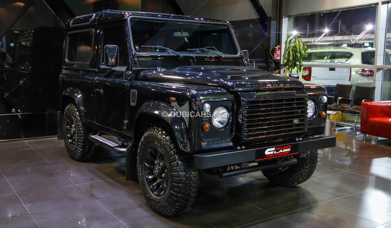 Used Land Rover Defender 2015 for sale in Dubai - 60481