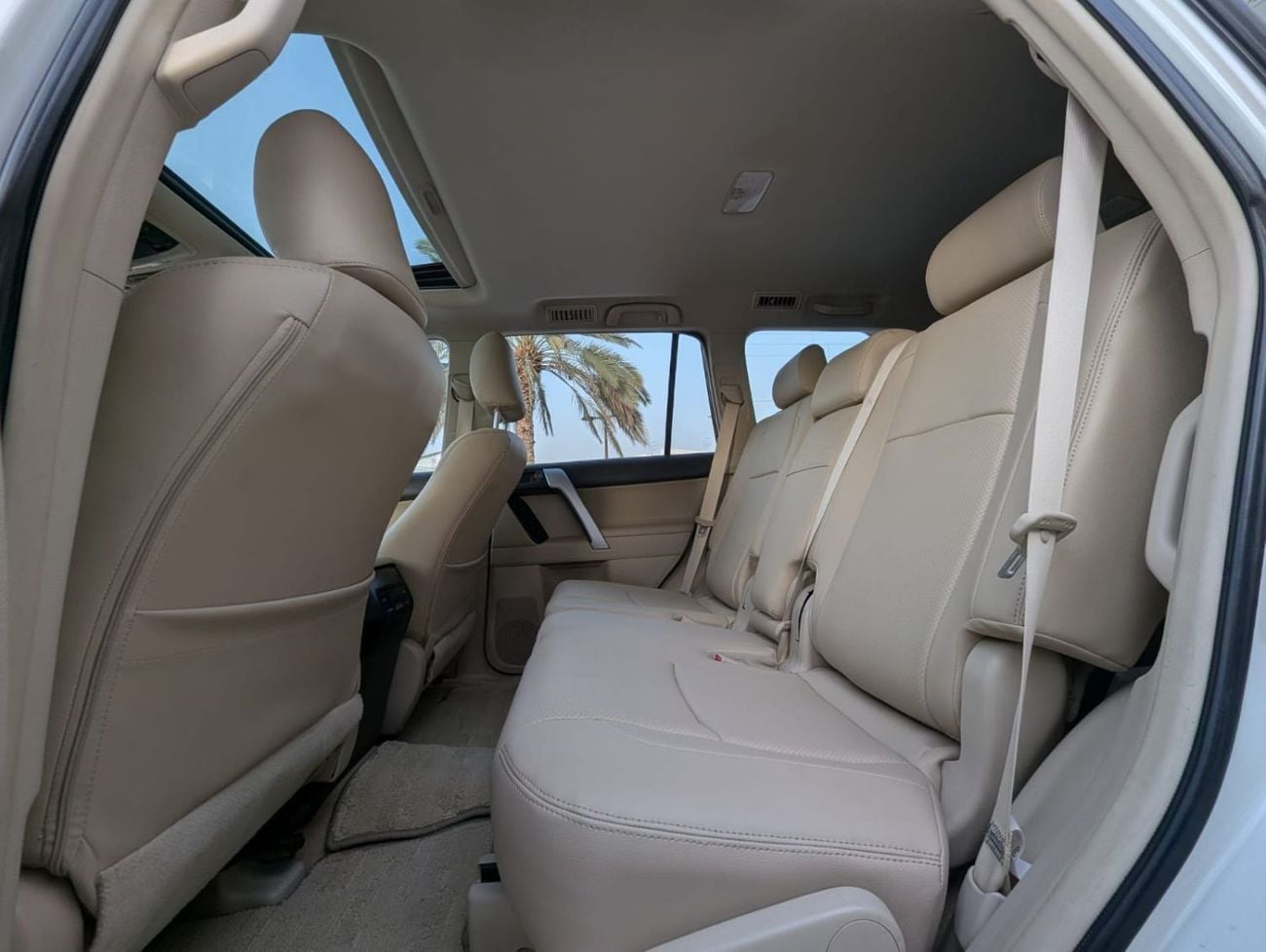 Toyota Prado Toyota Prado 2018 gxr white colour LHD automatic gear