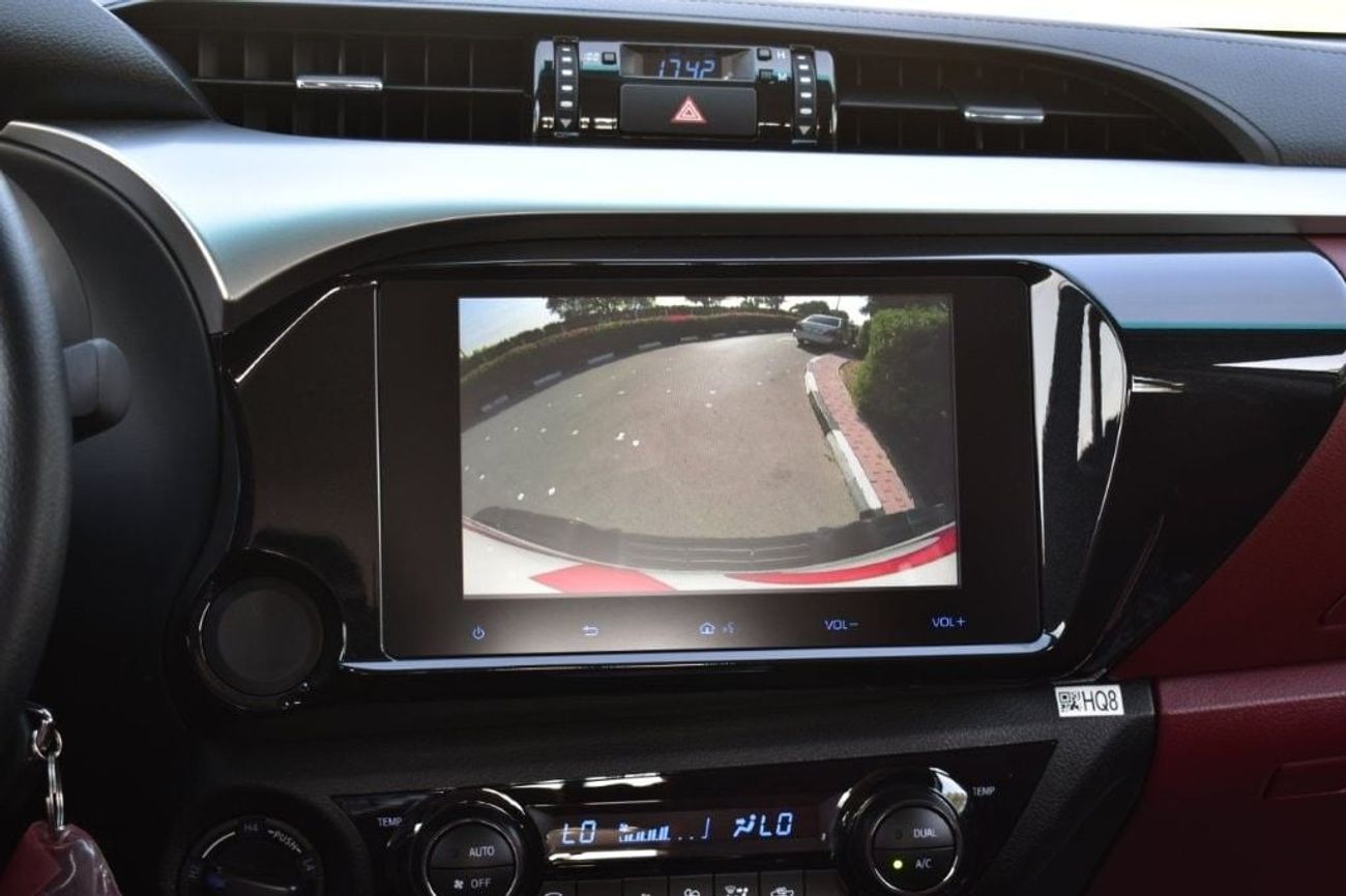 Toyota Hilux GLXS-G 2.7L PETROL AT