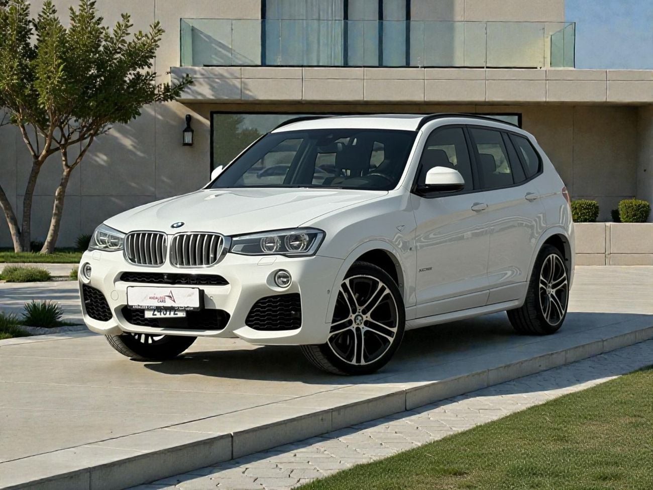 بي أم دبليو X3 AED 1,670 P.M | 0% DOWN PAYMENT | BMW X3 XDRIVE28I M KIT | 2017 | GCC SPECS
