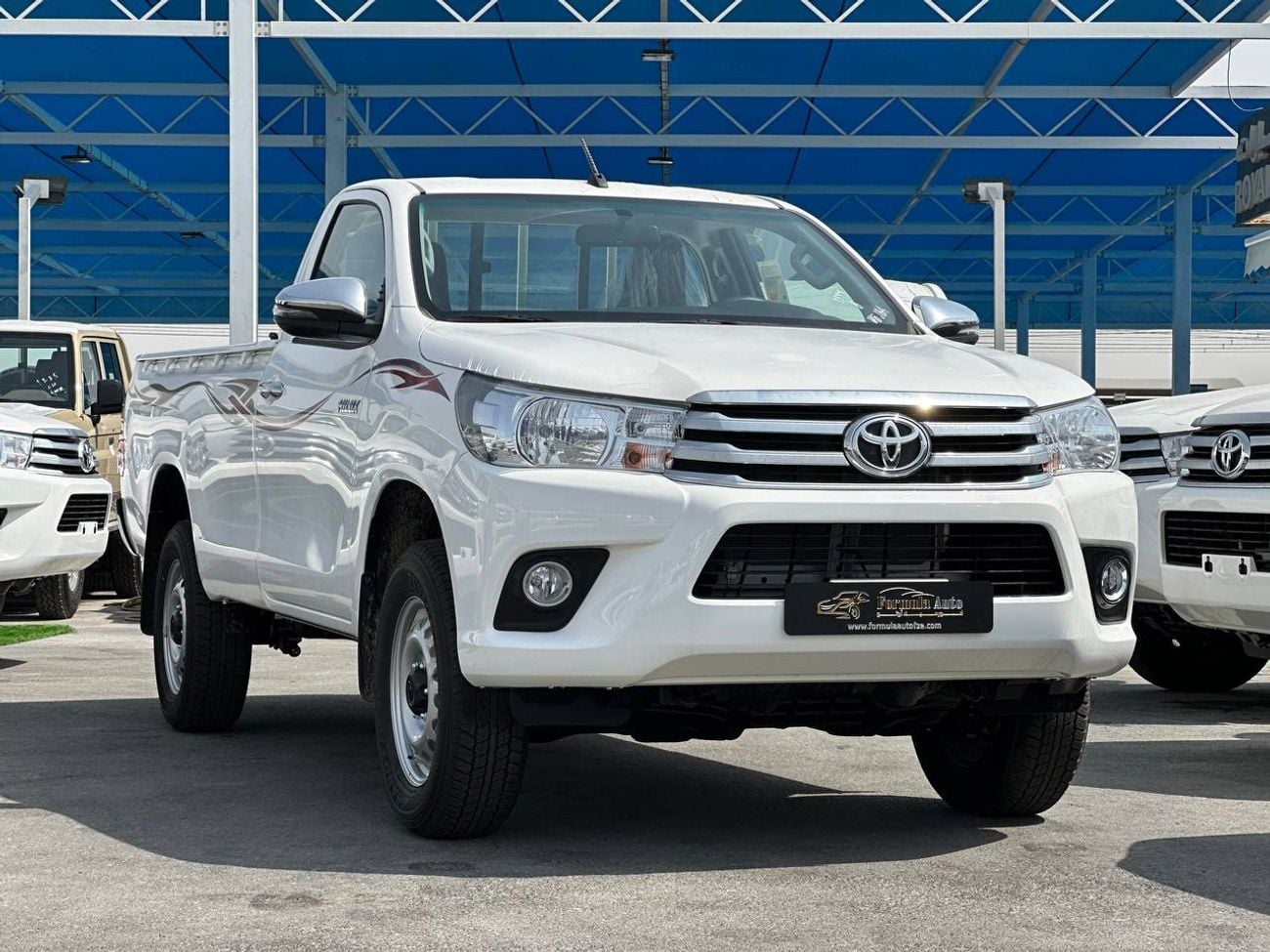 تويوتا هيلوكس S/C 2.7 لتر PTR M/T 4X4 // 2026 // خيار متوسط مع نوافذ كهربائية // عرض خاص // من فورمولا أوتو // للت