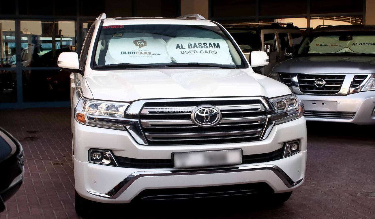 Toyota Land Cruiser VXR 5.7 V8