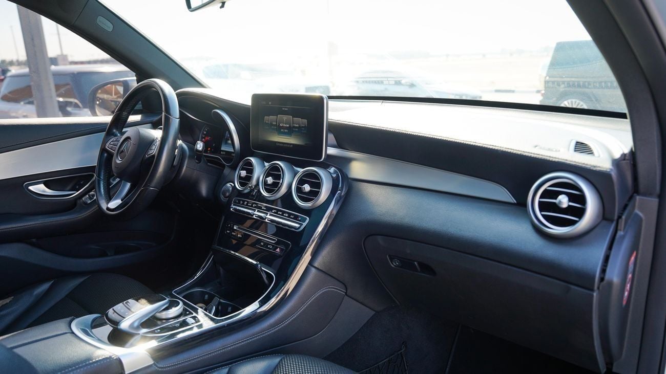مرسيدس بنز GLC 250 AMG