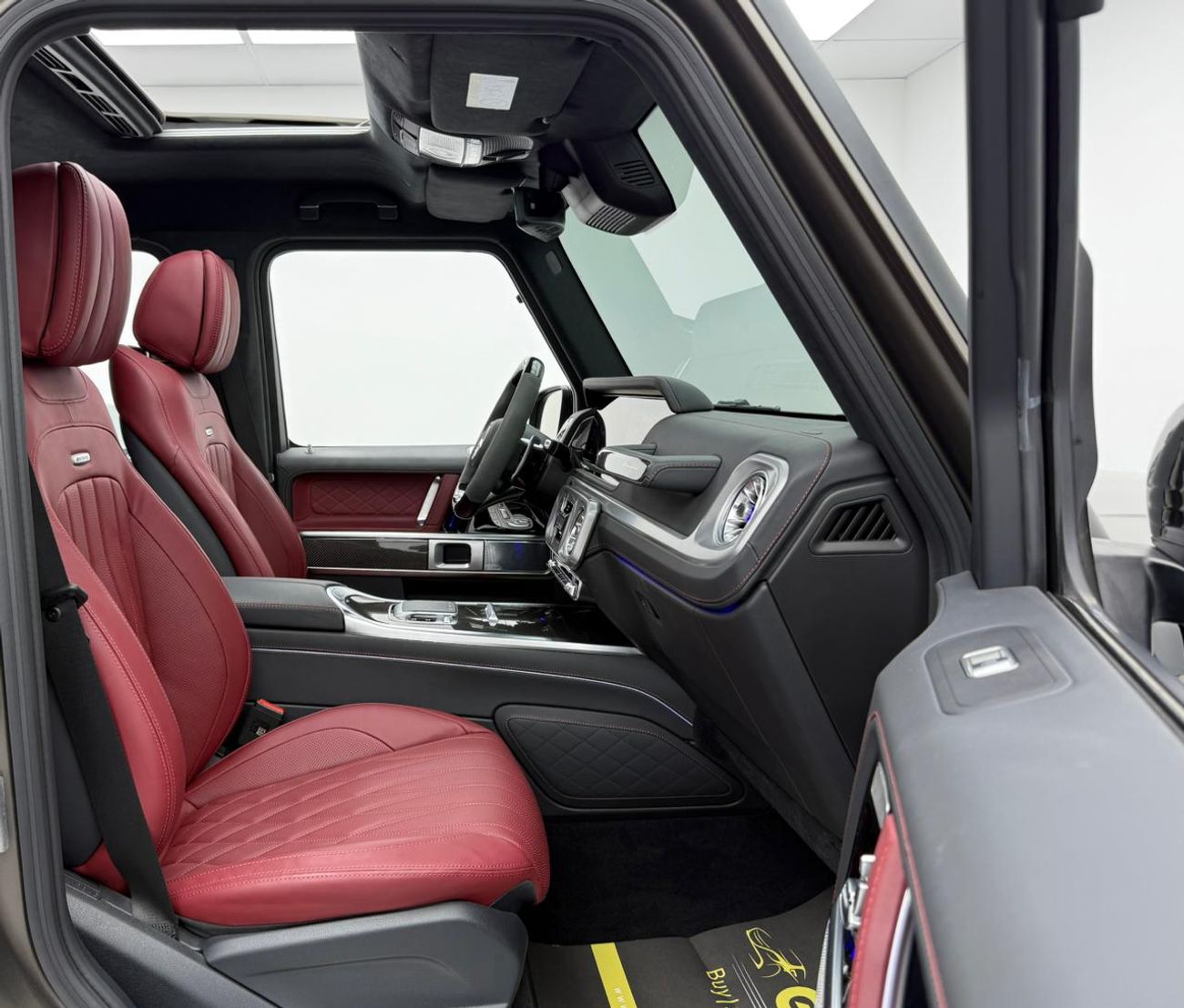 Mercedes-Benz G 63 AMG 4MATIC SUV 2025 Mercedes-AMG G 63 ,Agency Warranty + Service Contract Jan/2030 ,Full Service History