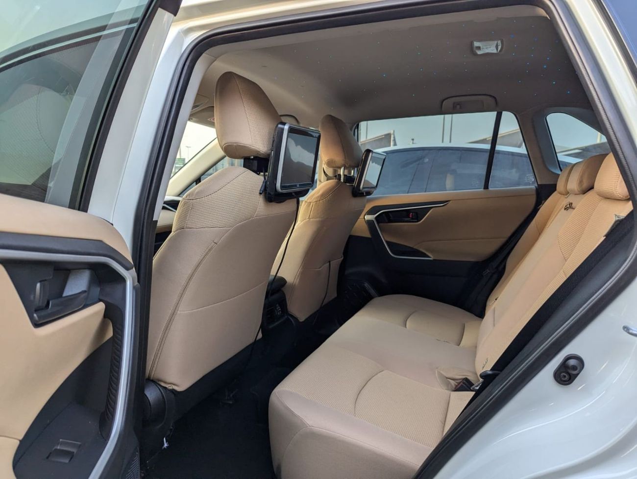 تويوتا راف ٤ 2021 Toyota RAV4 EXR (AX50), 5dr SUV, 2.5L 4cyl Petrol, Automatic, All Wheel Drive. clean car withou