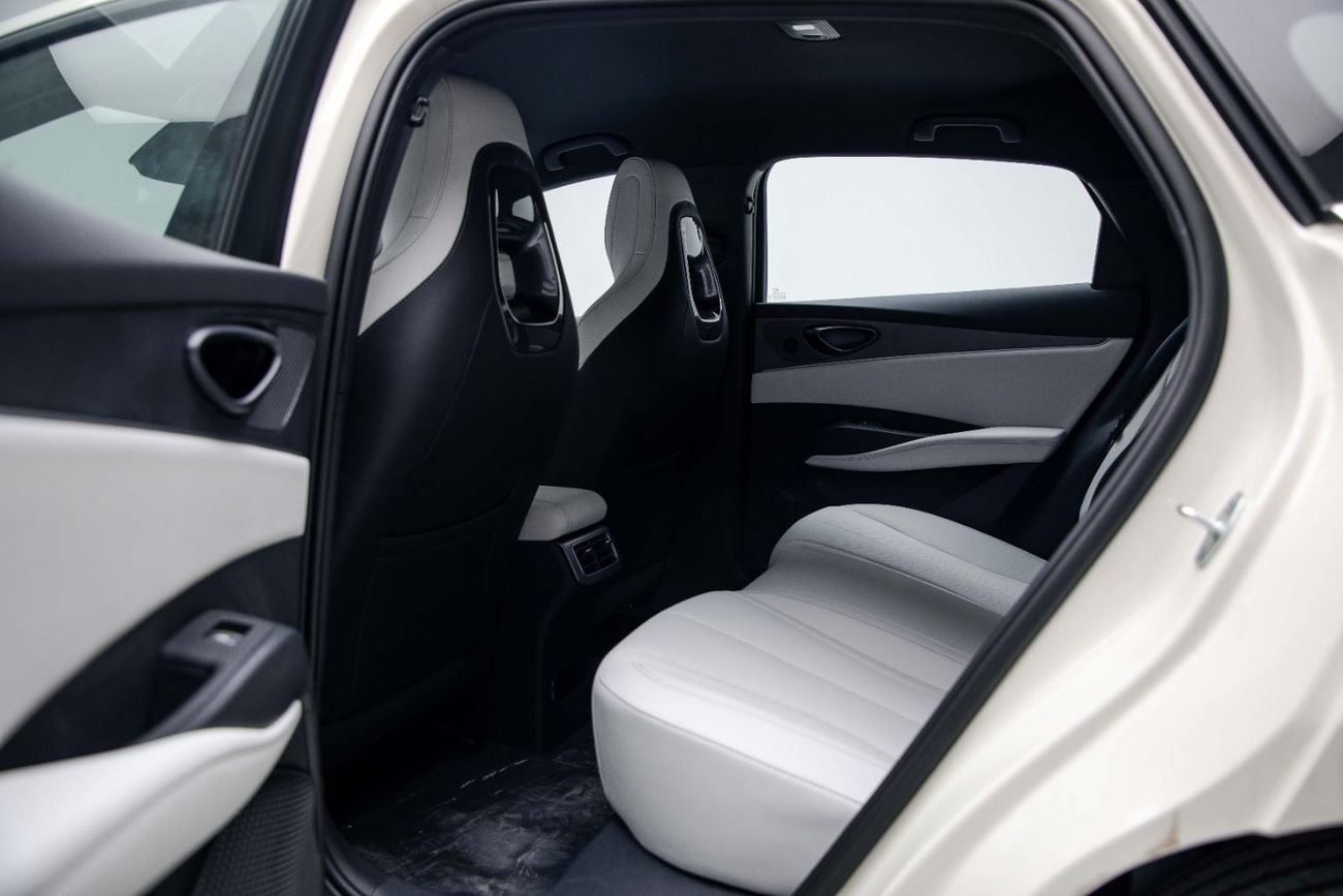 BYD Seal 06 DM-i ID Luxury 1.5L - Warm Tea Grey Inside Grey | Export Only