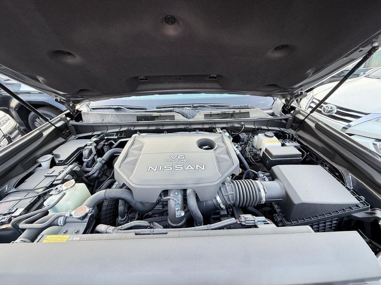 Nissan Patrol Nissan Patrol LE Platinum 3.5L Twin Turbo With Panoramic  Model 2025 Gray