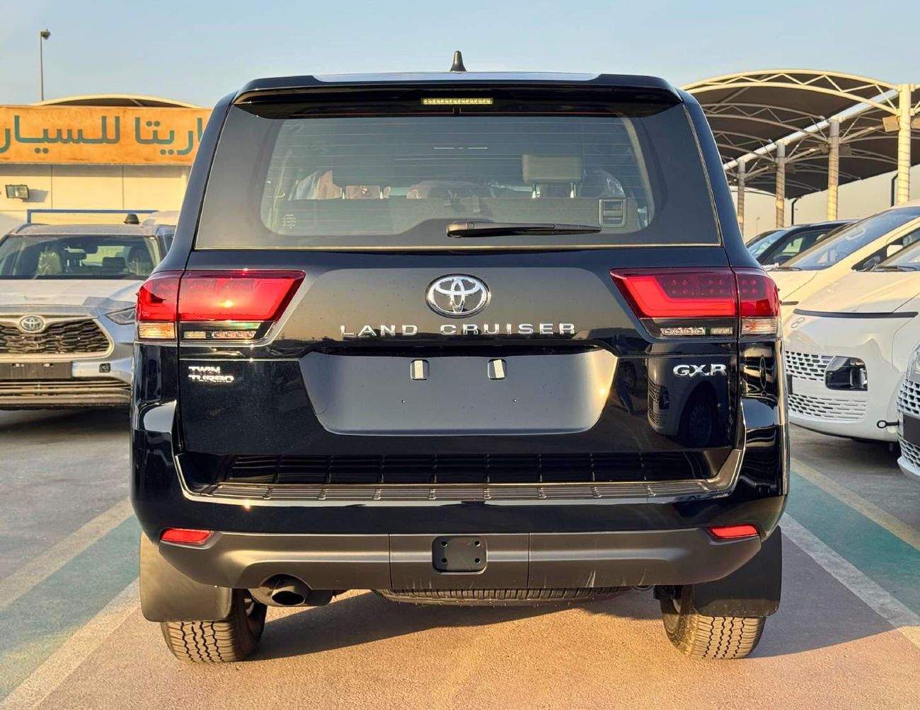 Toyota Land Cruiser GXR | 3.5L V6 PETROL | DRIVER PWR SEAT | SUNROOF | DIGITAL SPEEDOMETER | DIFF LOCK (CODE # GXR33M)