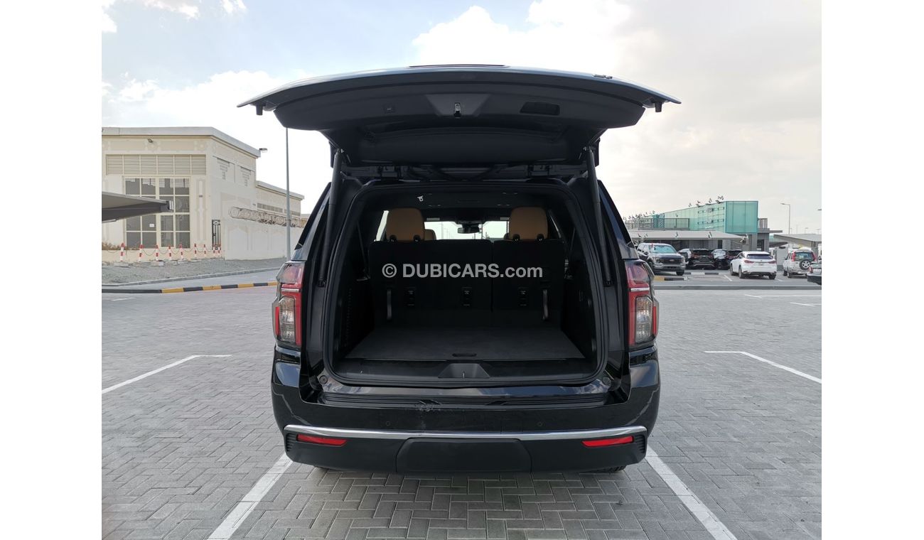 Chevrolet Suburban Chevrolet LT Suburban - 2023- Black