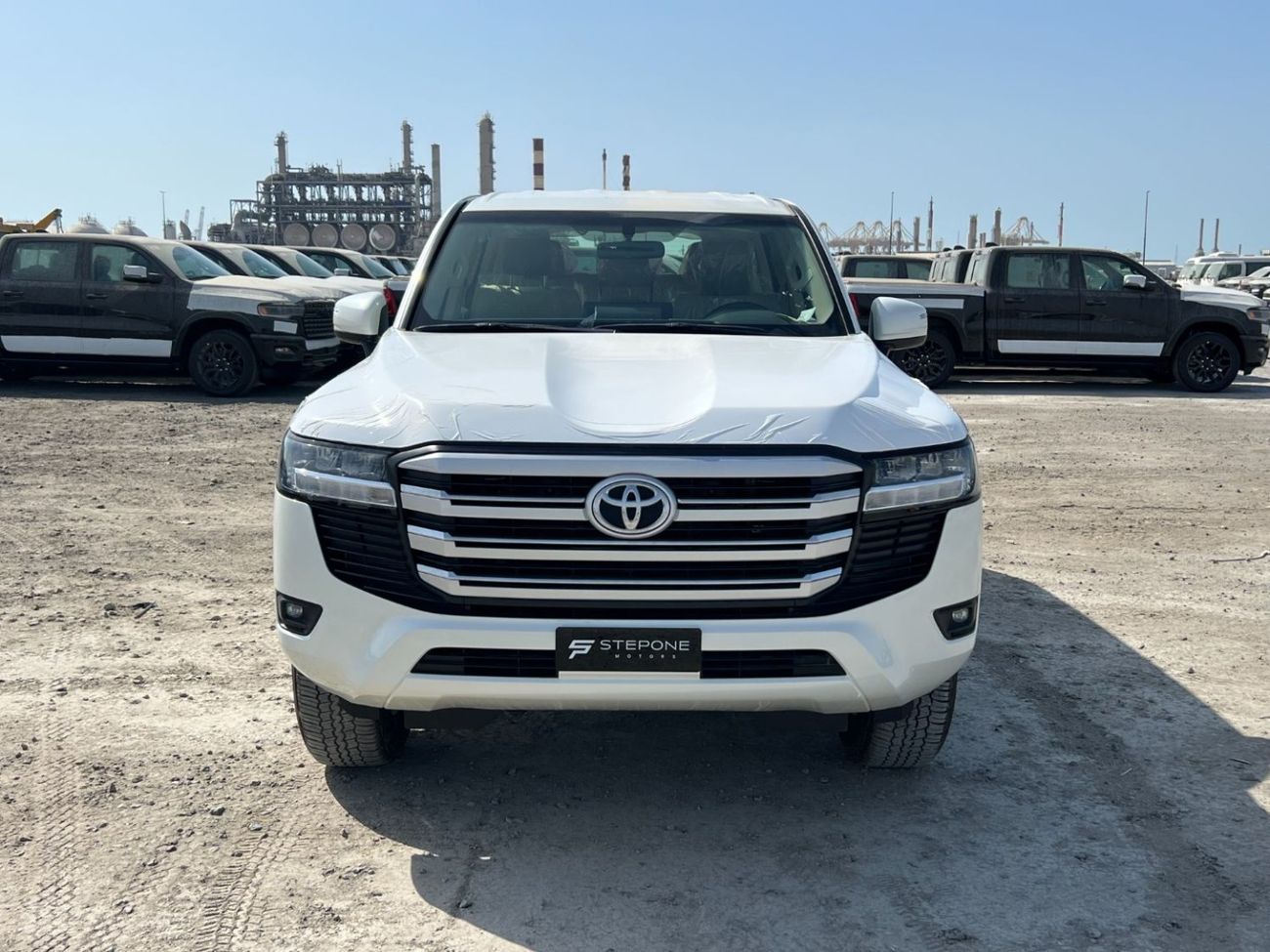 تويوتا لاند كروزر LC300 3.5 TT GXR-G