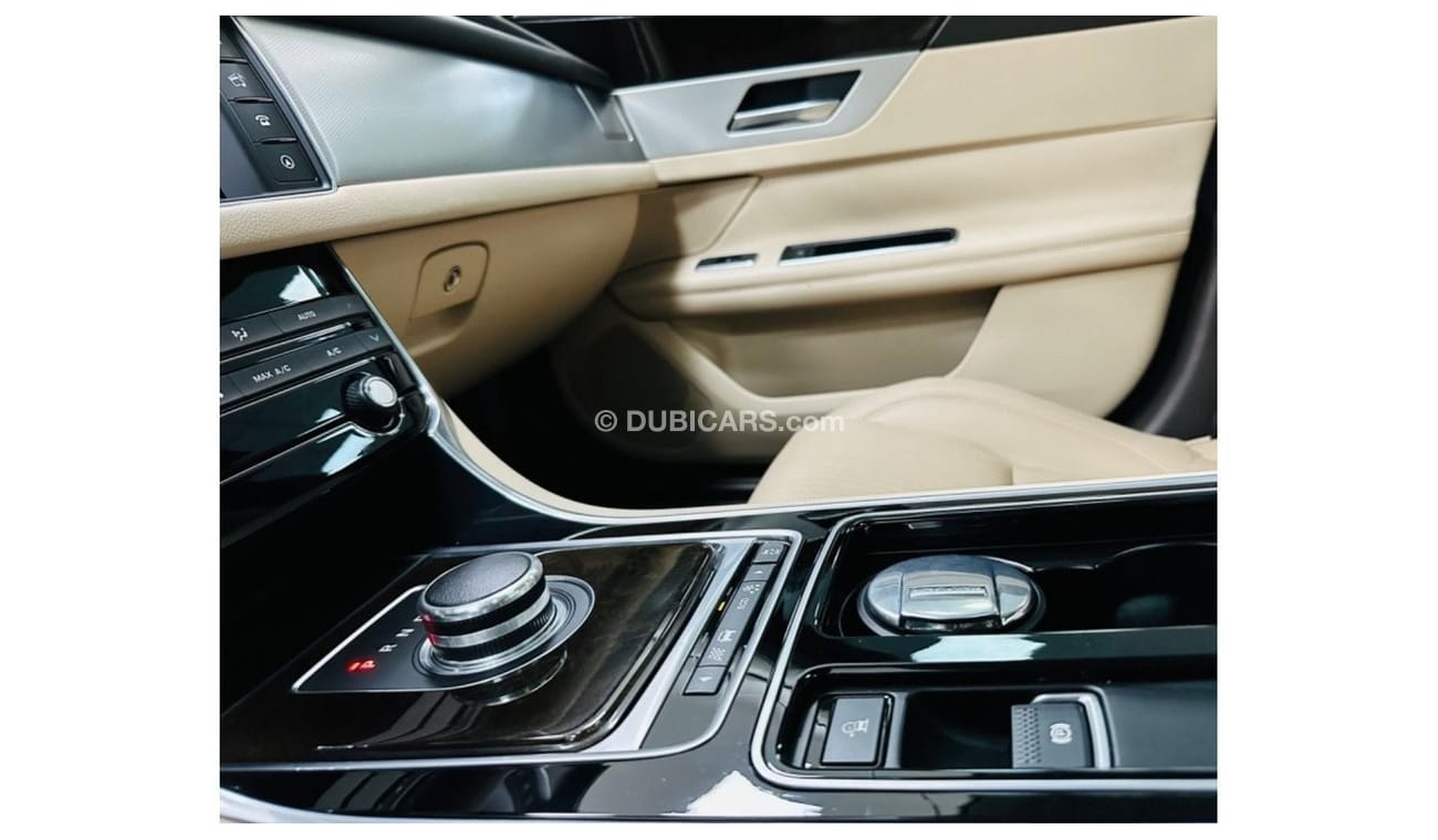 Jaguar XF Prestige GCC .. FSH .. Perfect Condition .. Top Range ..