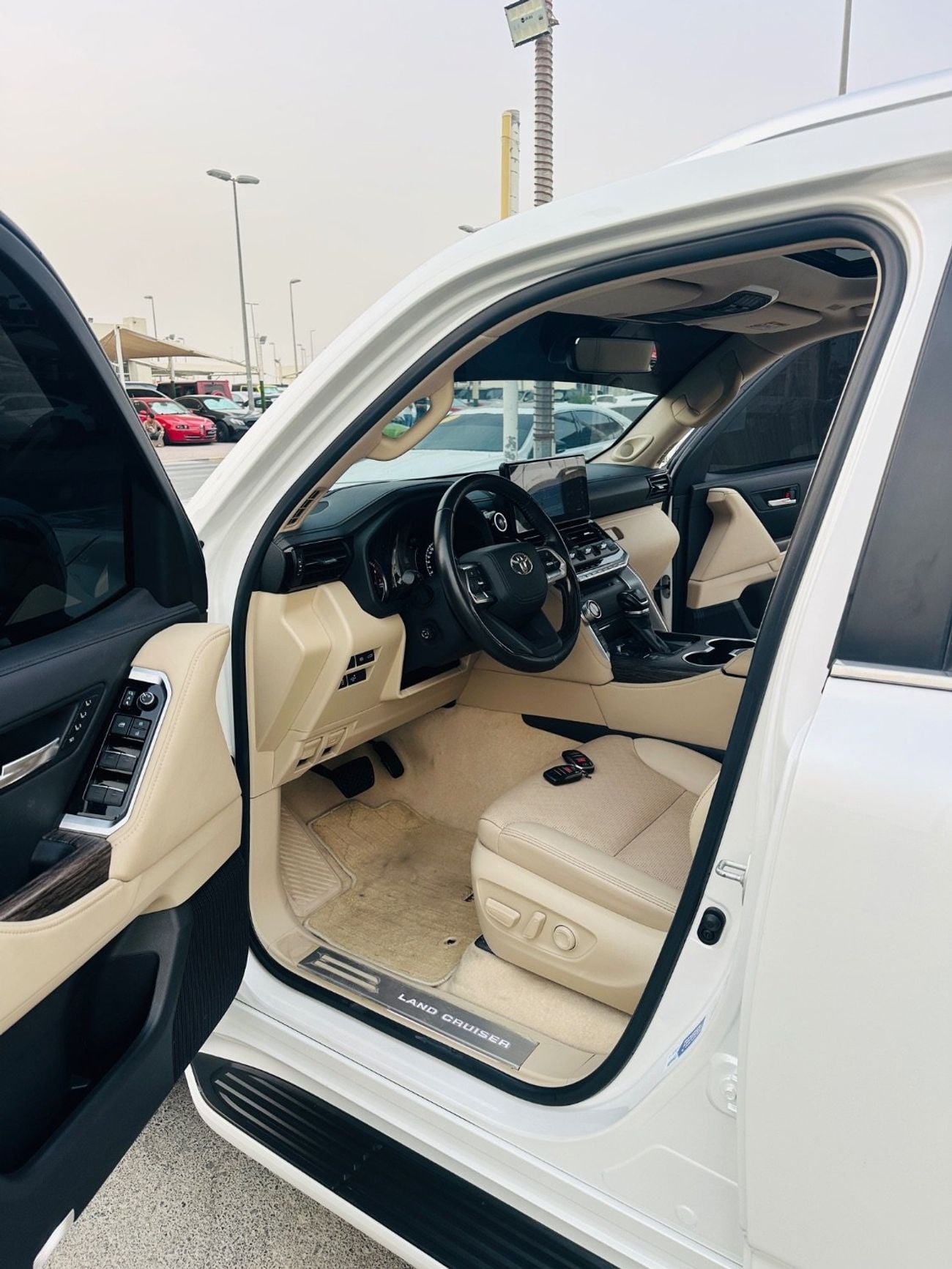 تويوتا لاند كروزر VXR