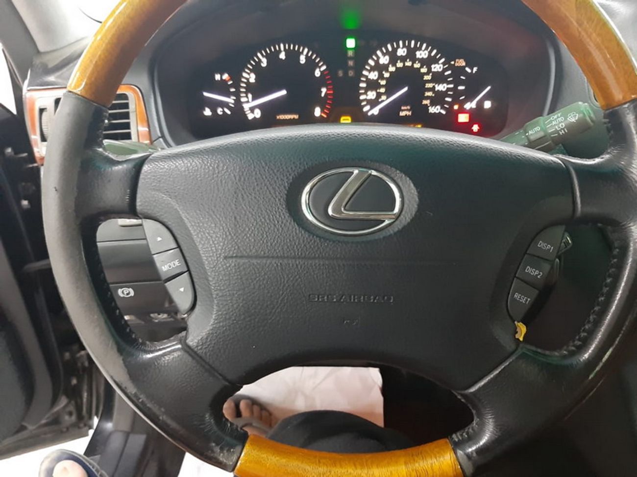 لكزس LS 430 (Lot#: 1628)