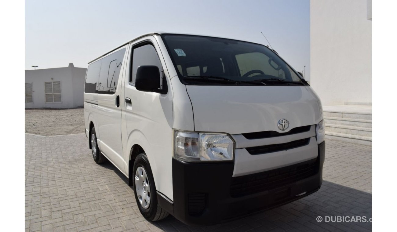 Toyota Hiace GL - Standard Roof Toyota Hiace Bus 13 seater, Model:2015. Excellent condition