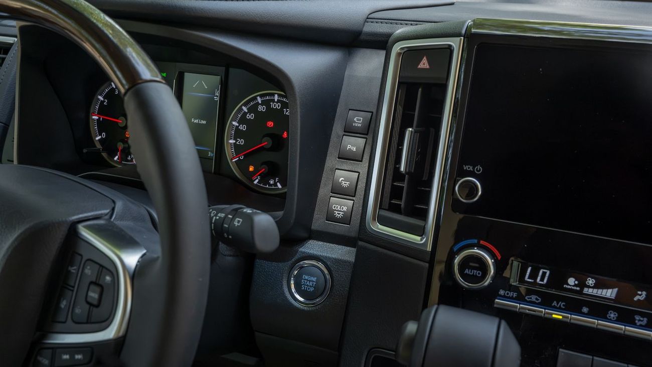 تويوتا جرافينا TOYOTA GRANVIA 3.5L HI SIX SEATS -2026YM
