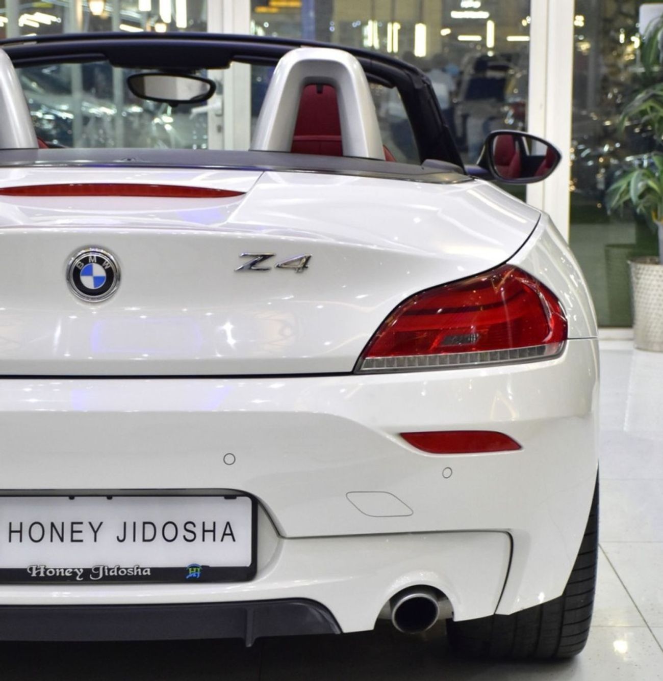 BMW Z4 EXCELLENT DEAL for our BMW Z4 sDrive35i ( 2014 Model ) in White Color GCC Specs