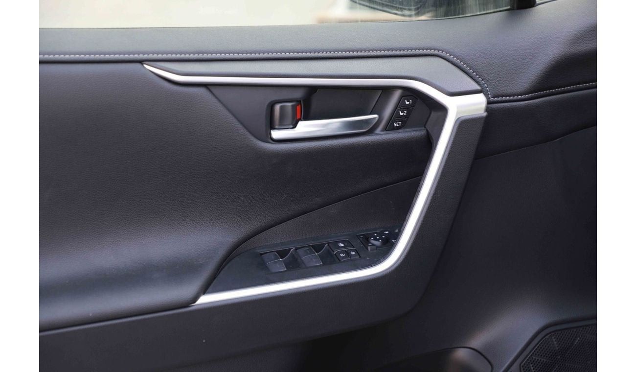 Toyota RAV4 2024 TOYOTA RAV4 HI 2.5 - PLATINUM WHITE PEARL inside BLACK