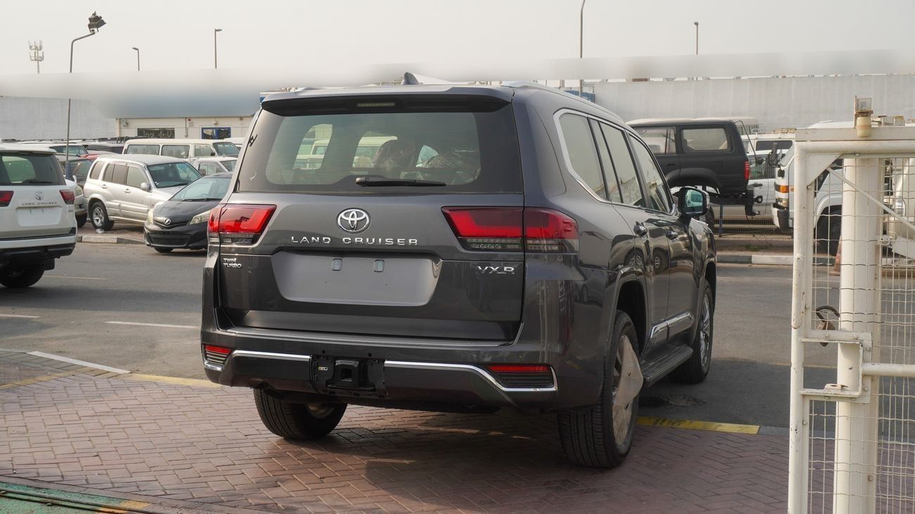 Toyota Land Cruiser VXR TWIN TURBO 3.5L V6