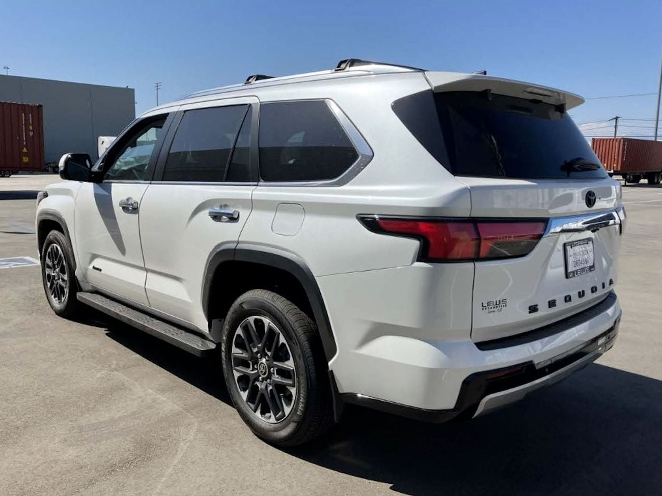 تويوتا سيكويا HYBRID (NON GCC) LTD