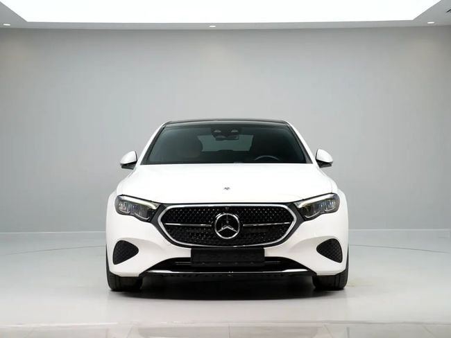 Mercedes-Benz E-Class STANDARD, миниатюра 24