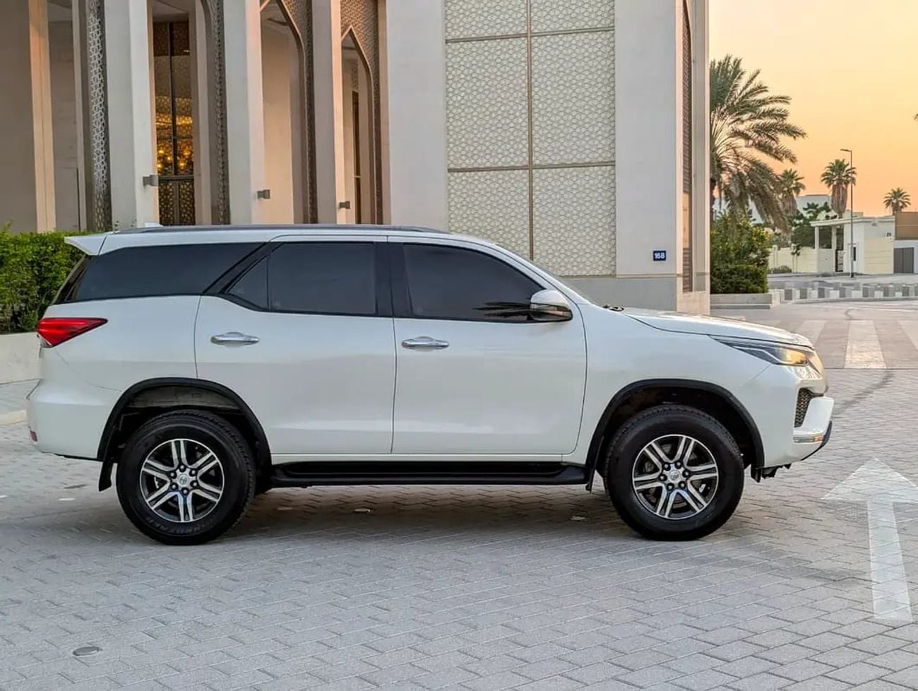 تويوتا فورتونر Pristine EXR V4 2.7L | GCC Specs | Low Mileage
