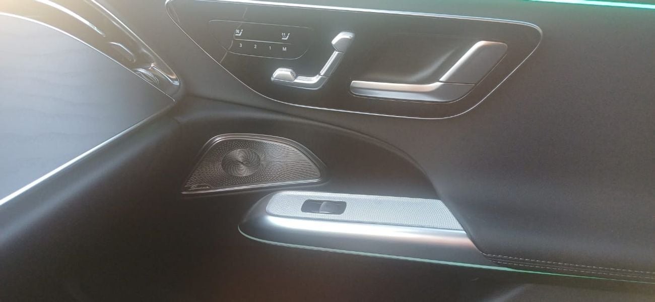 Mercedes-Benz E300 3.0L