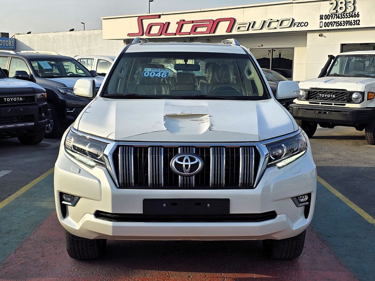 Toyota Prado Land Cruiser Prado VX 4.0l petrol 4WD SUV White  Color 2023 Model