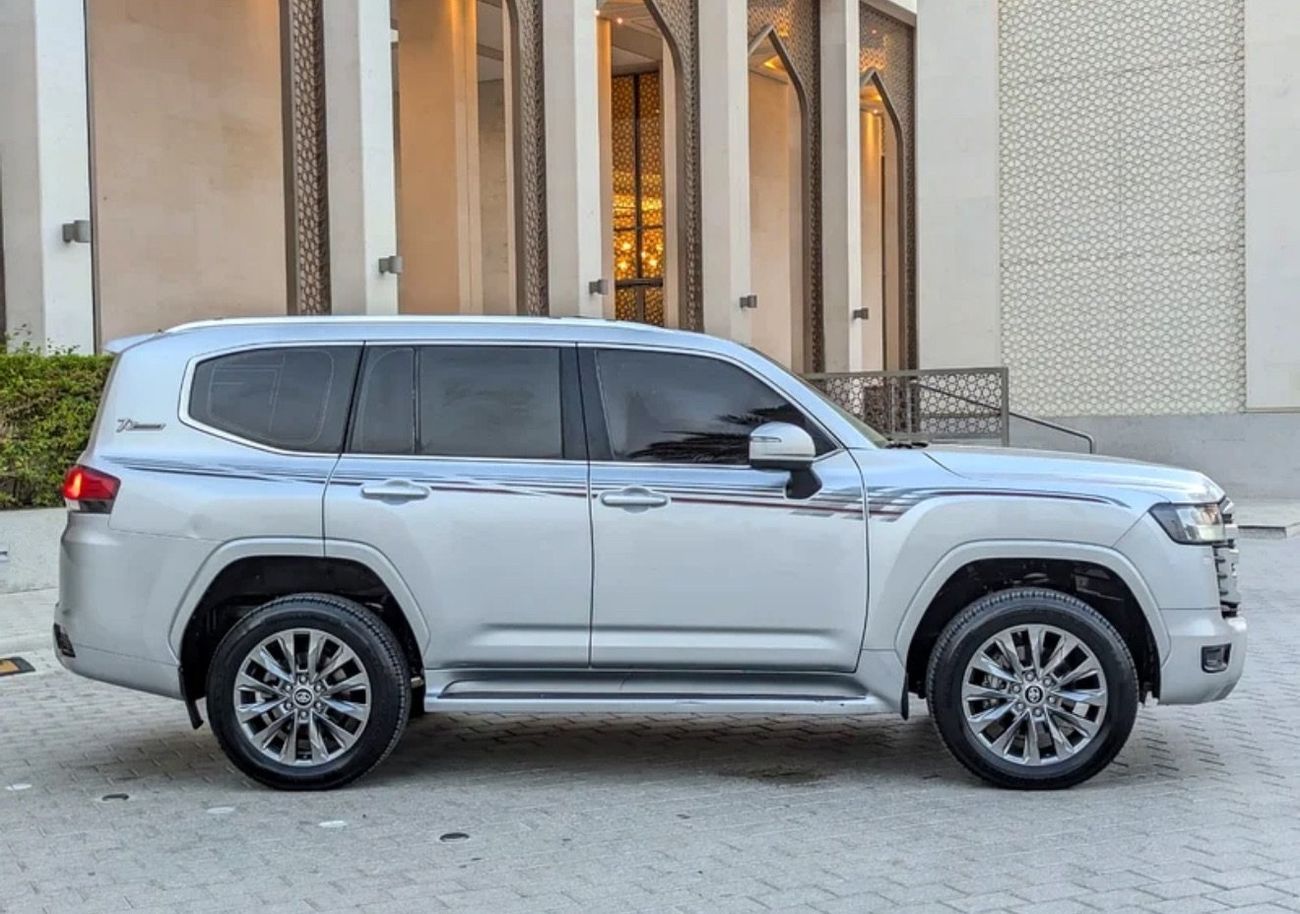 Toyota Land Cruiser 2022 Model GXR Twin Turbo Diesel Engine Full Option