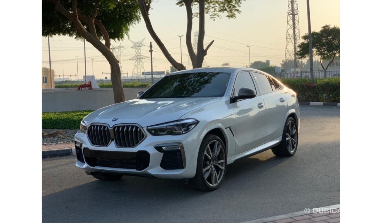 بي أم دبليو X6 M50i