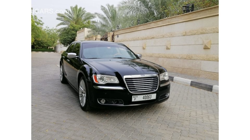 Chrysler 300c Chrysler 300c For Sale In Dubai With Good Mileage And Value Of Money Gcc