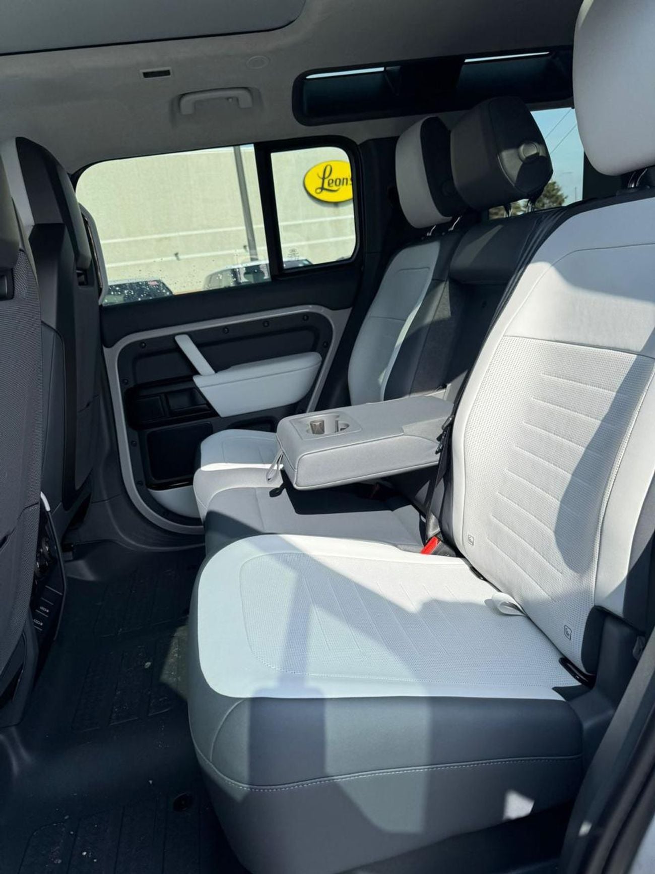 لاند روفر ديفندر LAND ROVER DEFENDER OCTA 2026 7