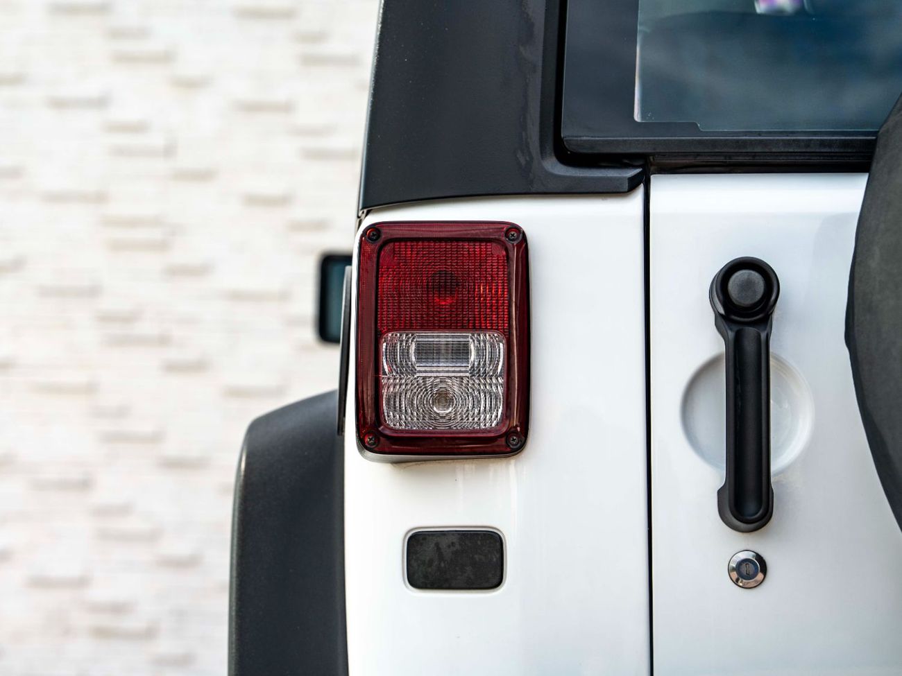 جيب رانجلر Sport 3.6L A/T (5 Seater)