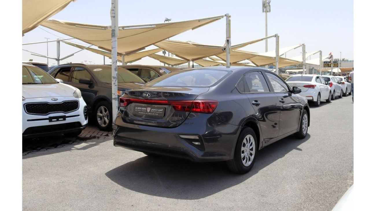 كيا سيراتو EX خالية من الحوادث - خليجي - مكينة 1600 سي سي - بحالة الوكالة من الداخل والخراج