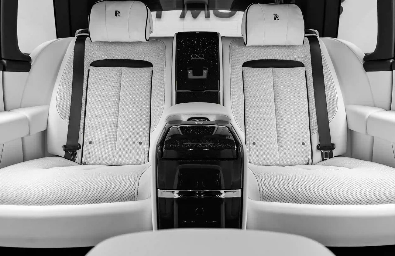 Rolls-Royce Cullinan 6.75L V12 Twin-Turbocharged Engine