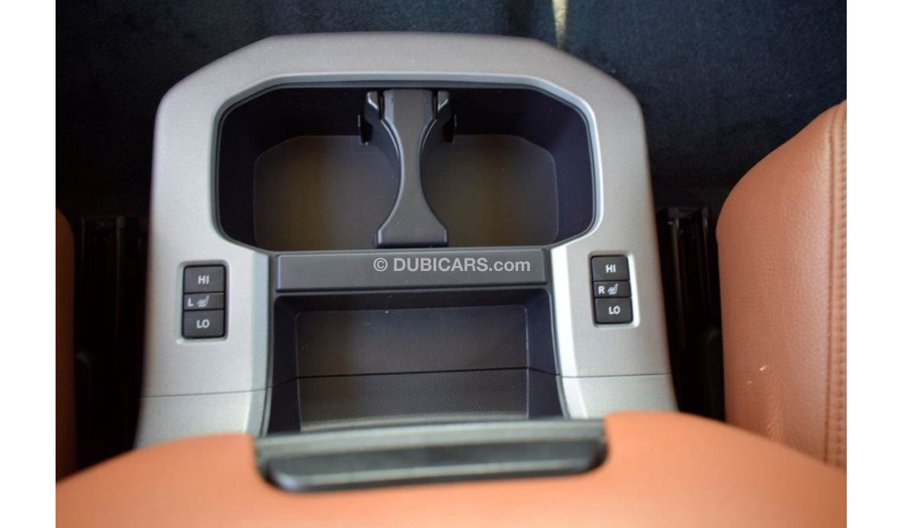 Toyota Sequoia PLATINUM 5.7L 4WD FULL OPTION