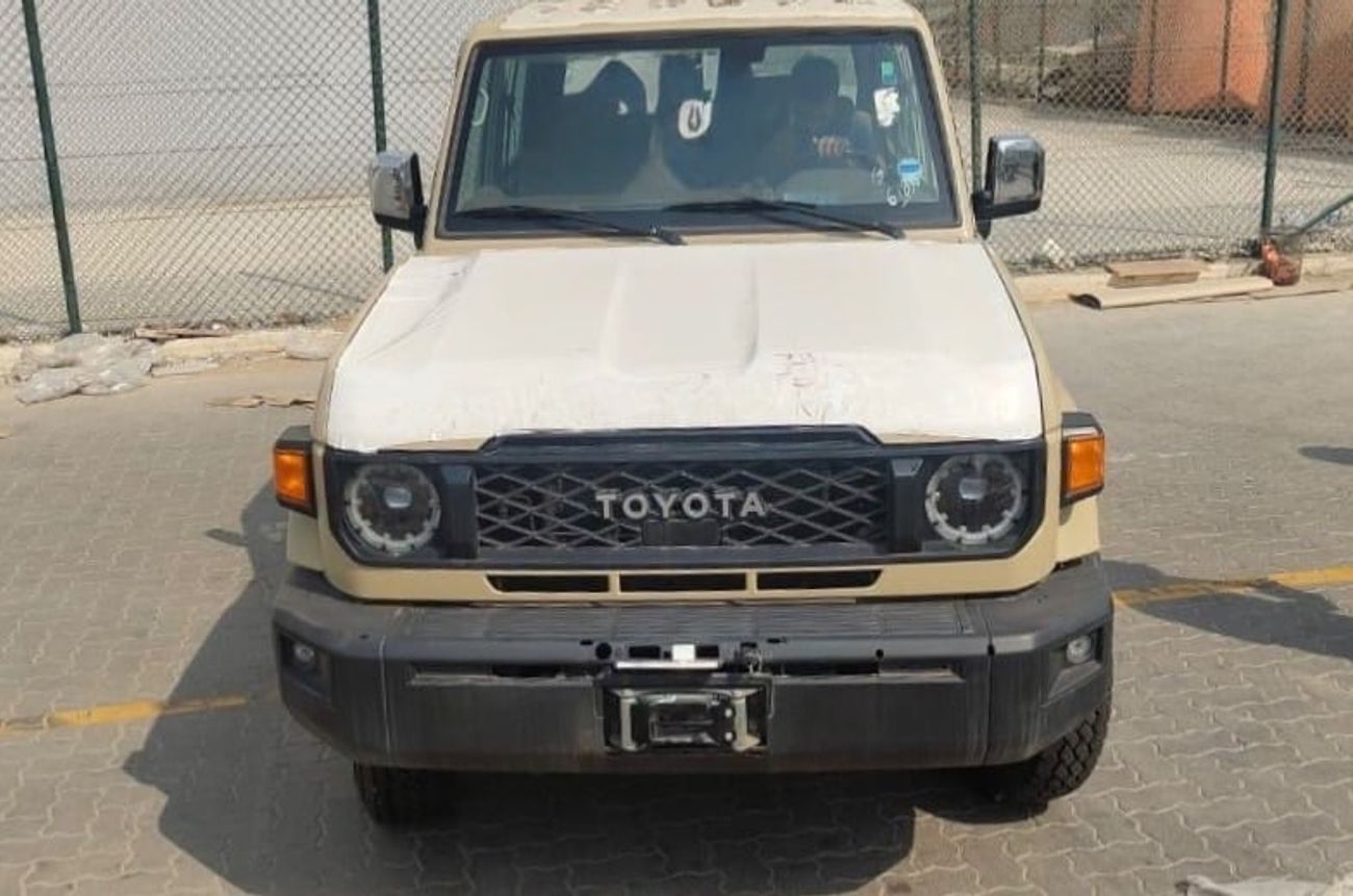 Toyota Land Cruiser 70 Toyota LC71 2.8 AT mid option Saudi 2024