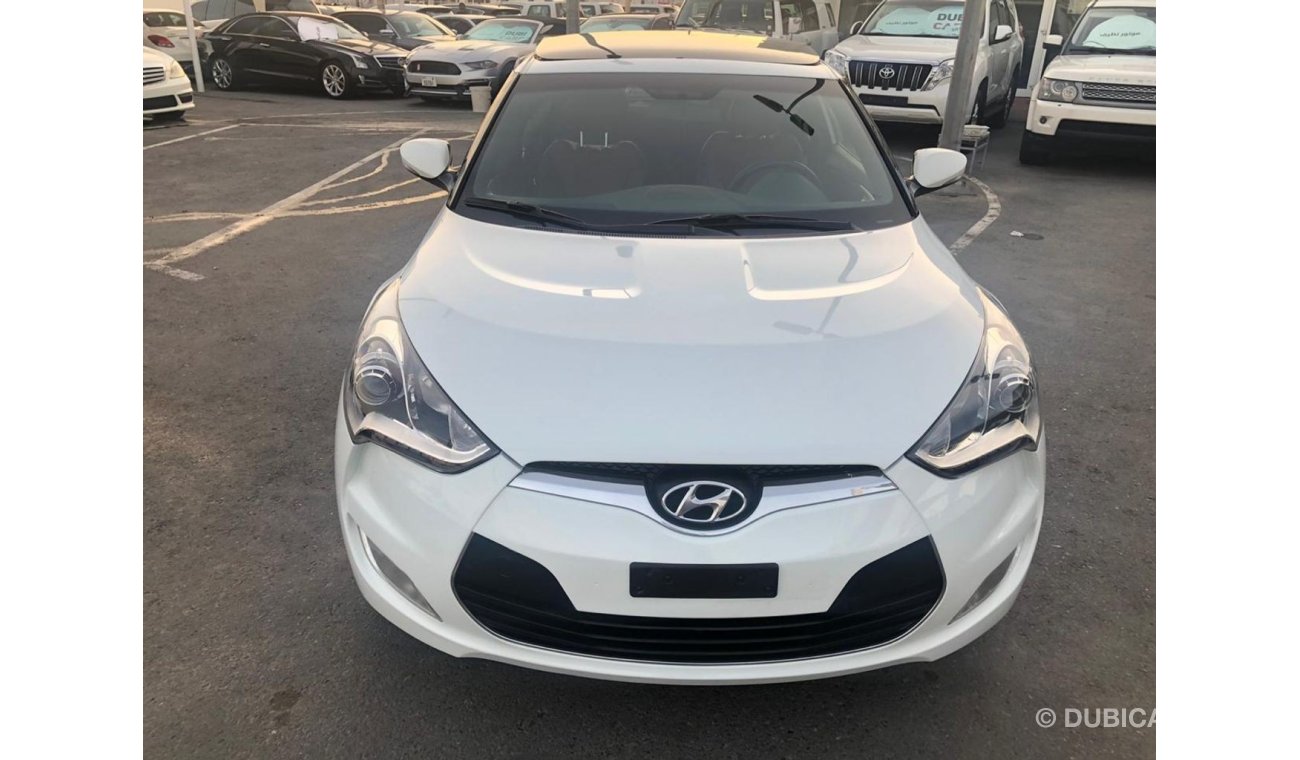 Hyundai Veloster Mode2016  GCC car pr condition cruise control excellent sound system low mileage radio Bluetooth nav